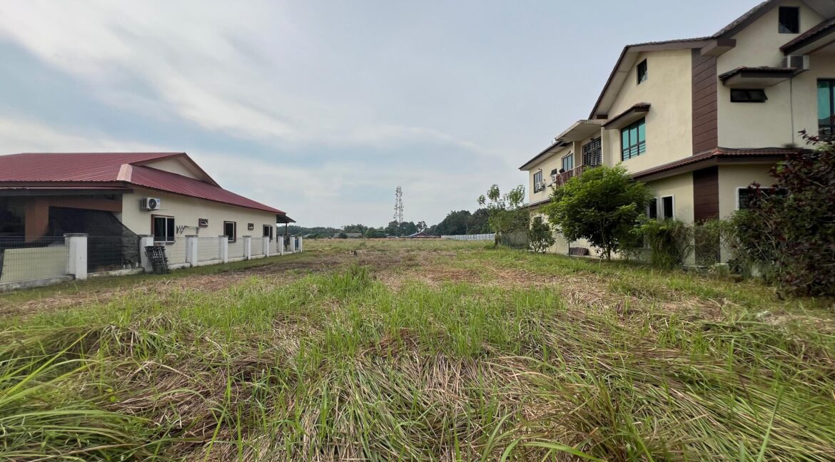 ejen hartanah salak tinggi-3