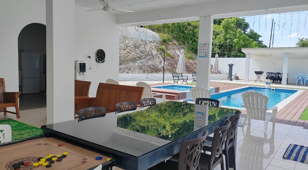 guest house for sale-14