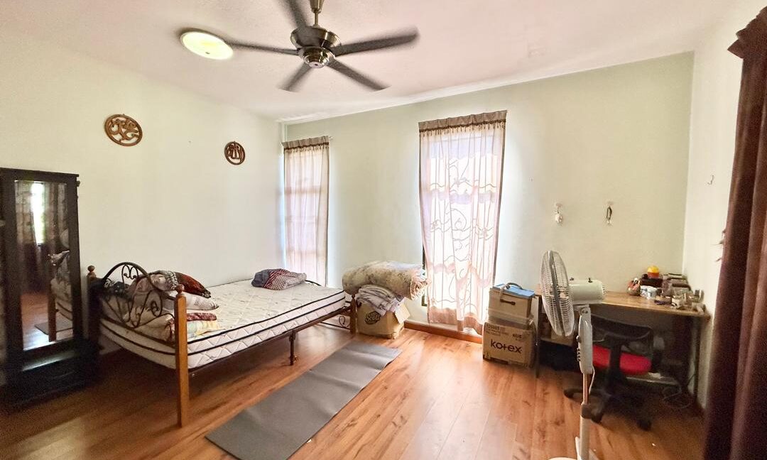 ejen hartanah alam sari-6