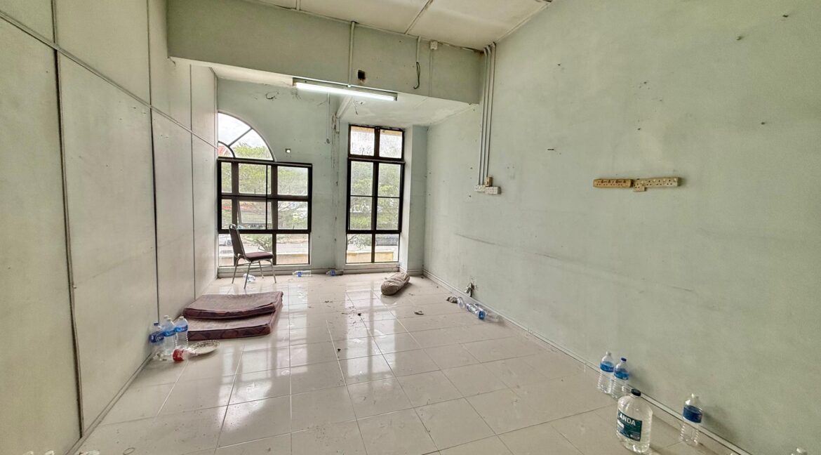 ejen hartanah nilai-7