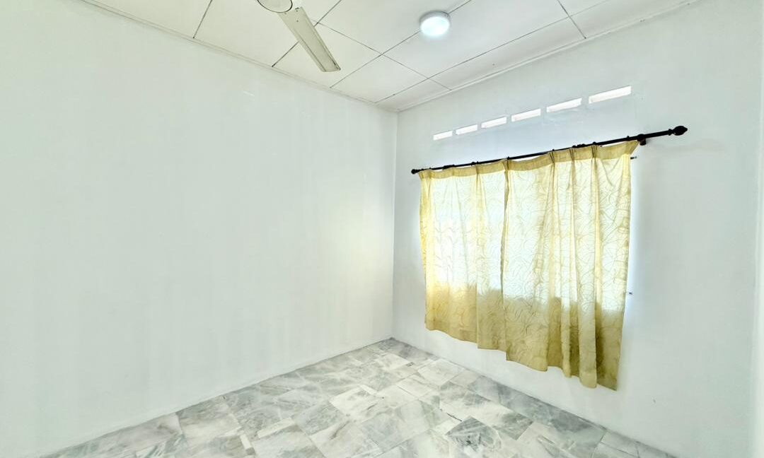 ejen hartanah mahkota banting-4