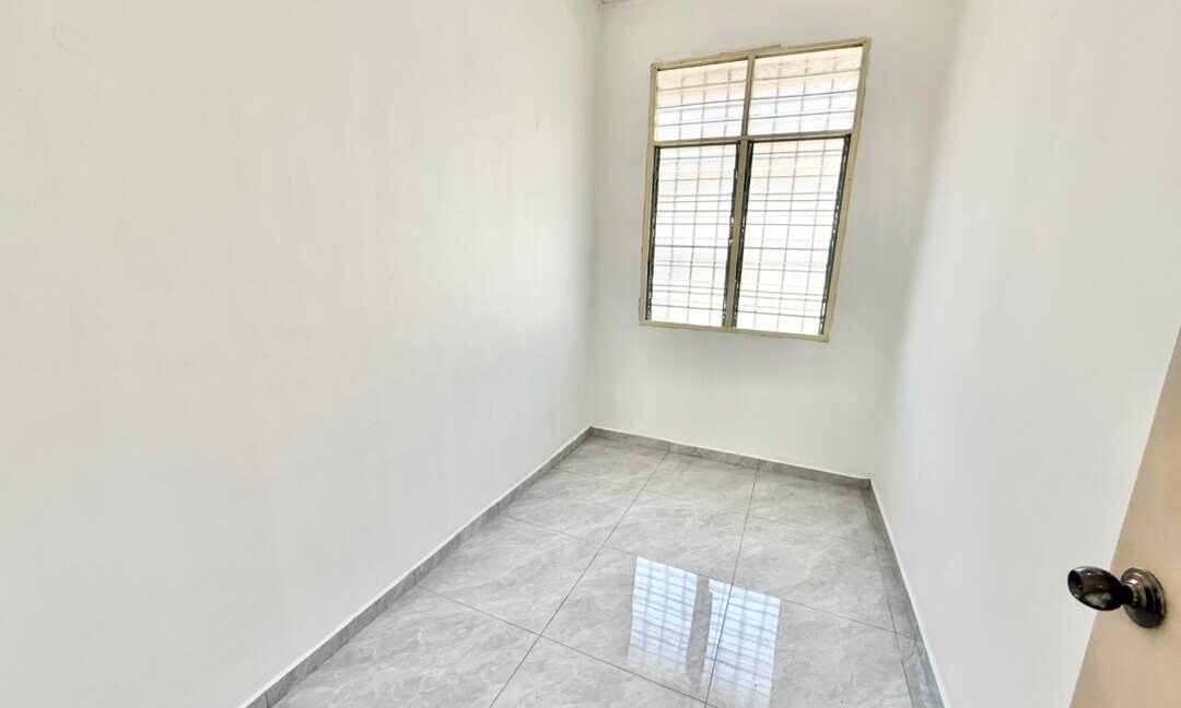 ejen hartanah mahkota banting-5