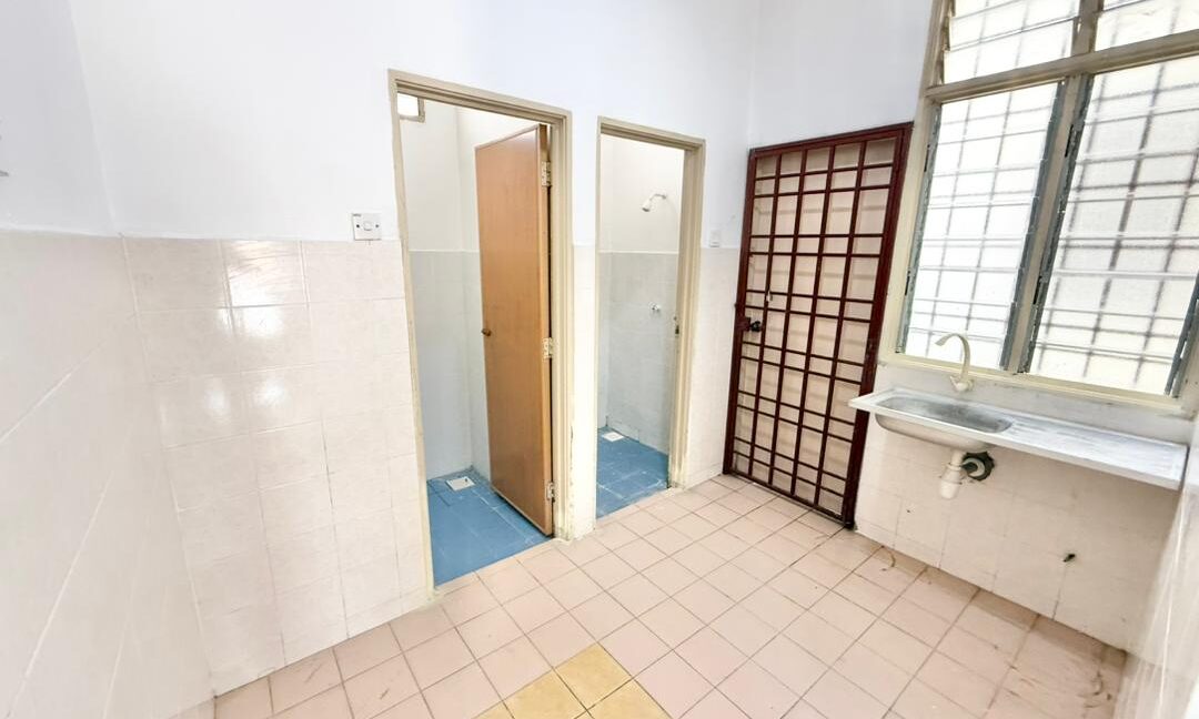 ejen hartanah mahkota banting-6