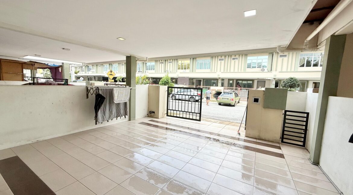 ejen hartanah desa mayangsari nilai-10