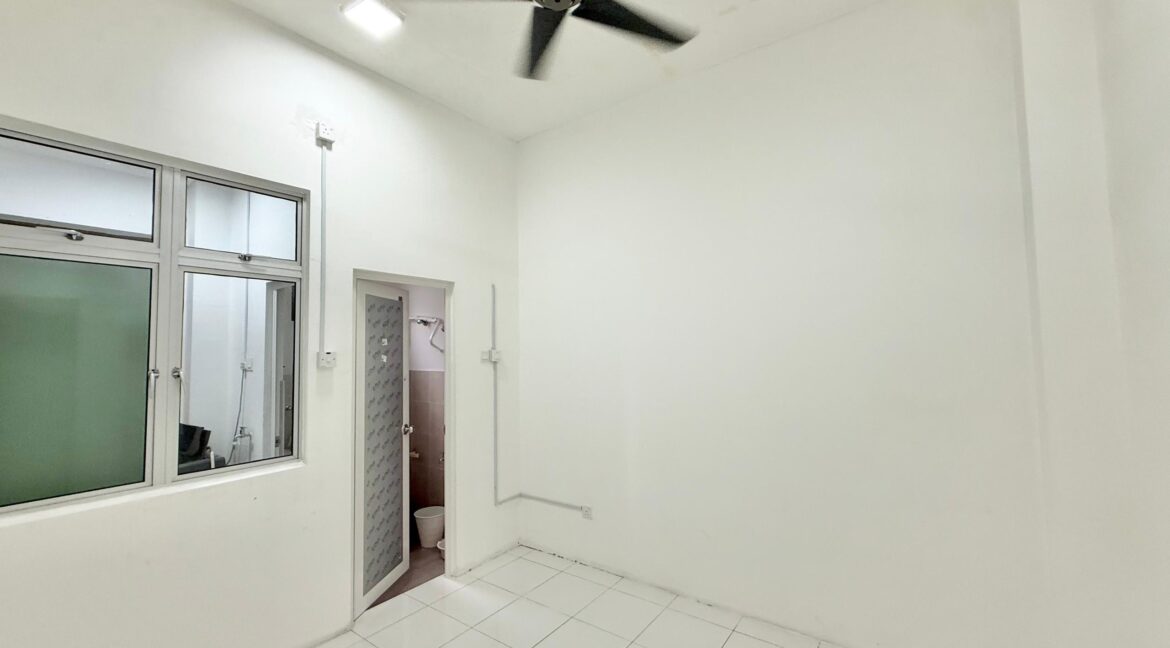 ejen hartanah desa mayangsari nilai-3