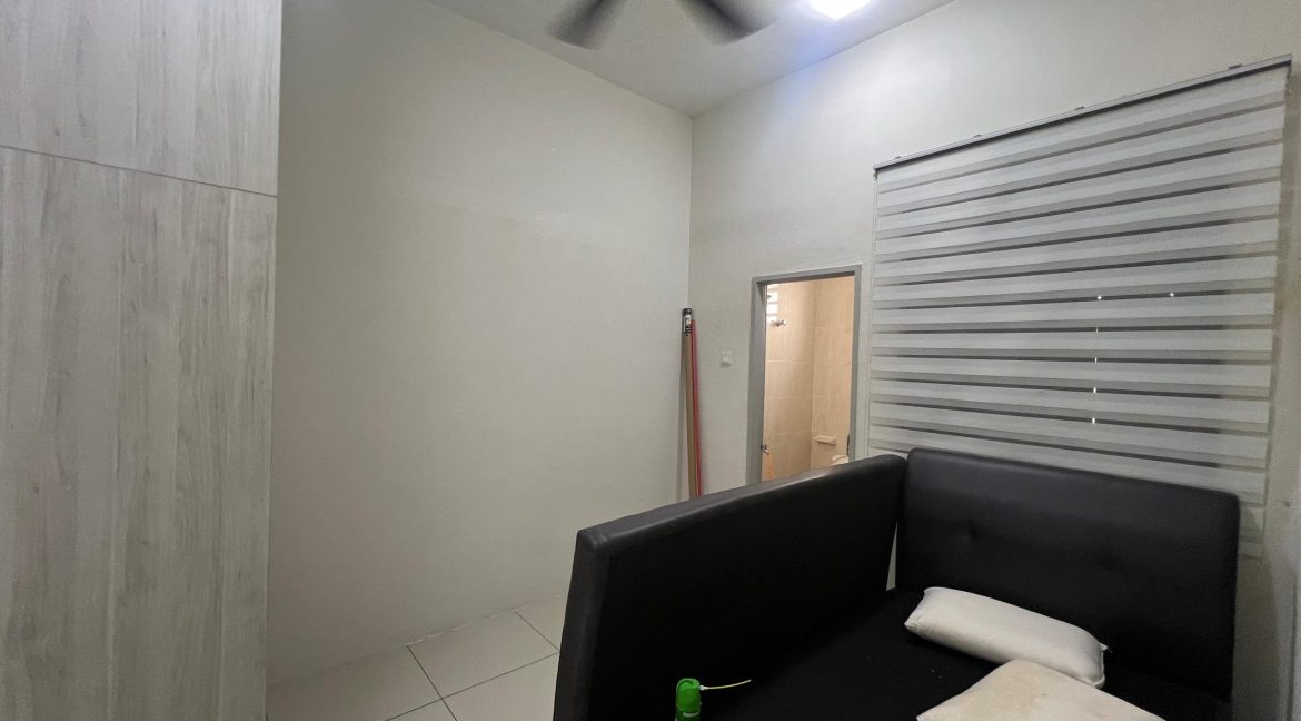ejen hartanah nilai-10
