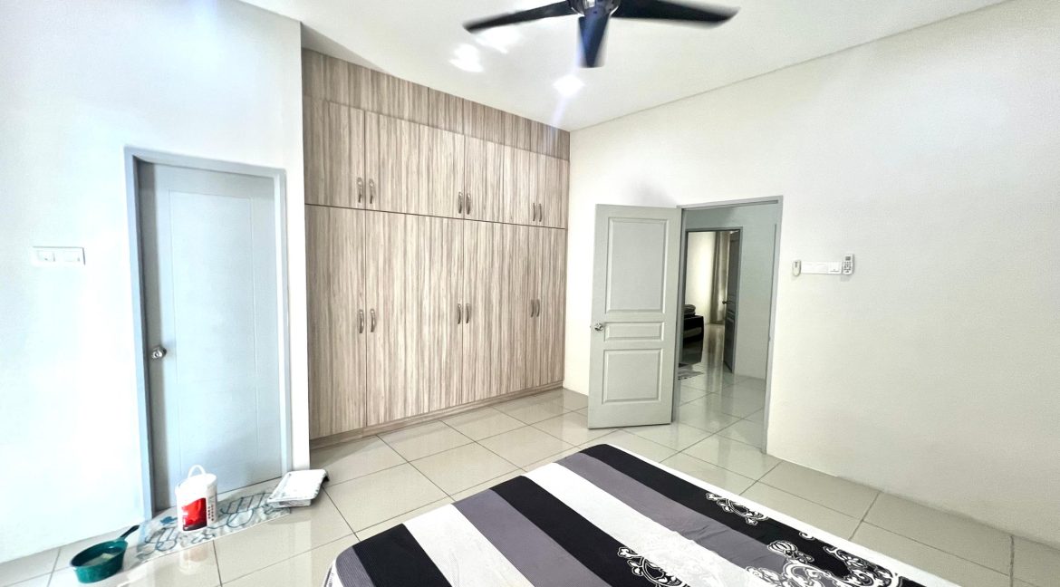 ejen hartanah nilai-7